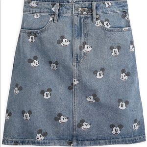 NWT Mickey Mouse “The true Original” size small denim jean skirt !